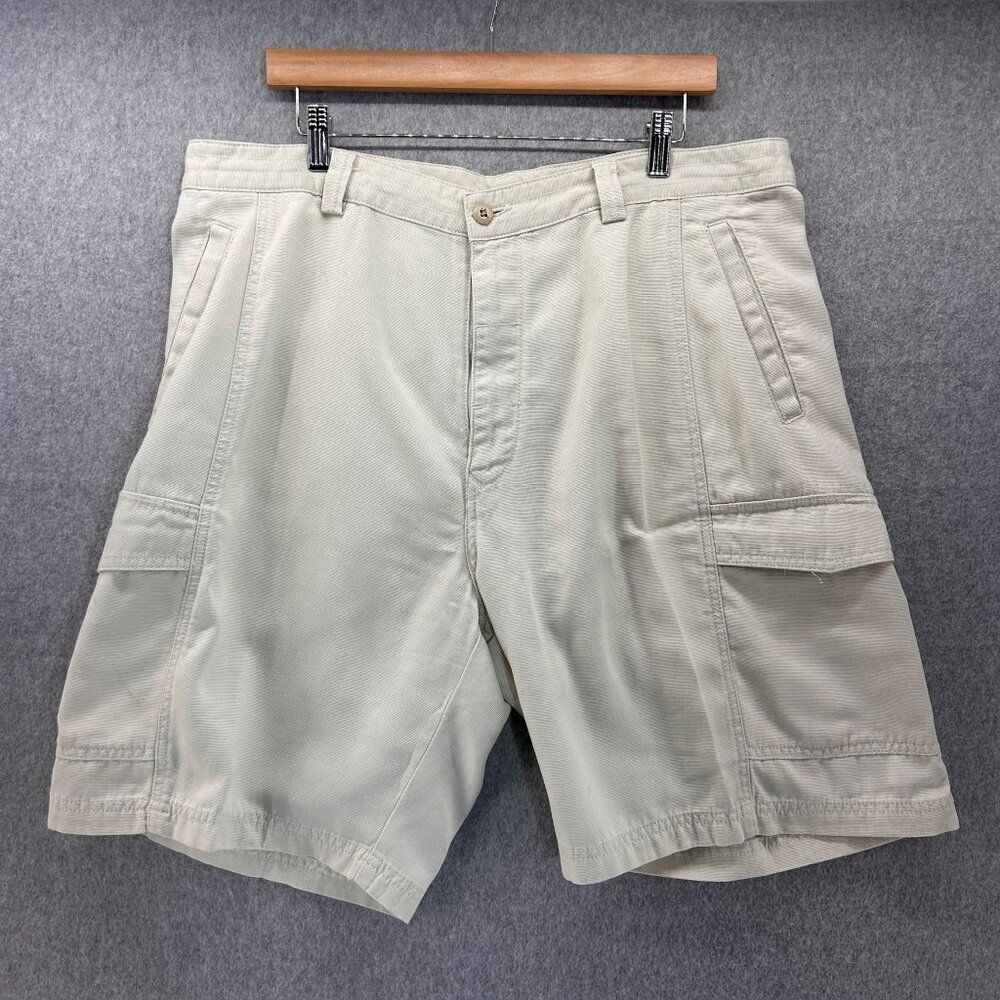Tommy Bahama Men's Size 38 Cargo‎ Shorts Khaki Cream Cotton Blend Casual Summer